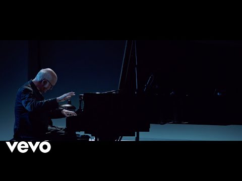 Ludovico Einaudi - Einaudi: Nuvole Bianche (Live From The Steve Jobs Theatre / 2019)