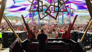 Video Thumbnail: Solee LIVE @ Rainbow Serpent Festival 2018 (Full set with live ambience)