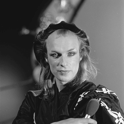 Brian Eno - A Revolutionary Force in Music History