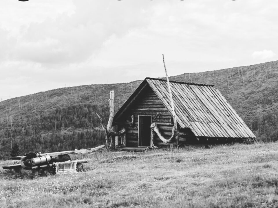 Nordic Noir: The Ultimate Playlist for Dark Melancholy & Cinematic Minimal Piano