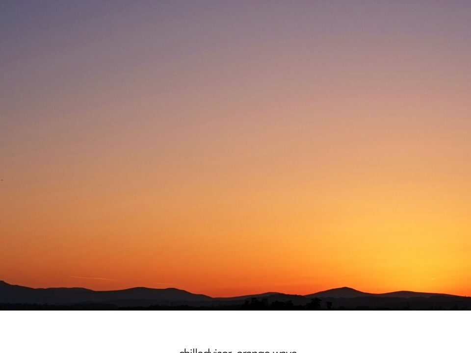 Chill Advisor Orange Wave: A Warm Ambient Journey in Constant Motion