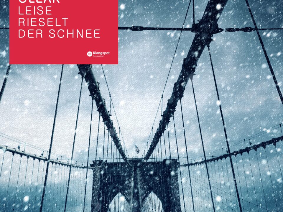 Snow Without Glitter: Rainer Oleak’s Quiet Take on “Leise rieselt der Schnee”